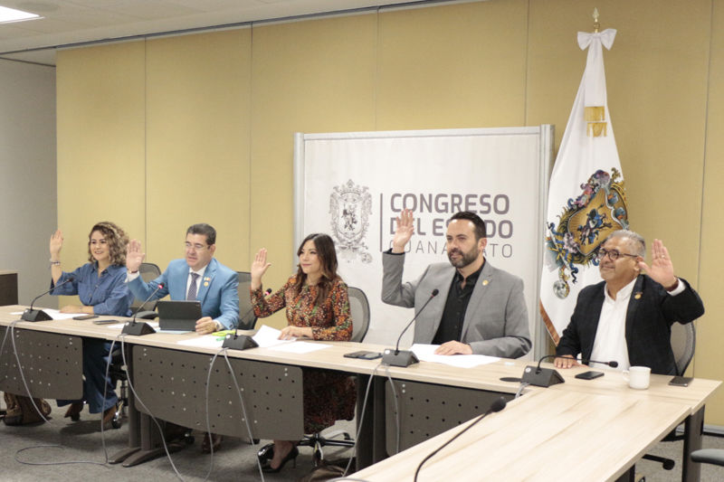 https://congreso-gto.s3.amazonaws.com/uploads/imagen/imagen/95179/pop_120924 Comisión de Medio Ambiente_015.JPG
